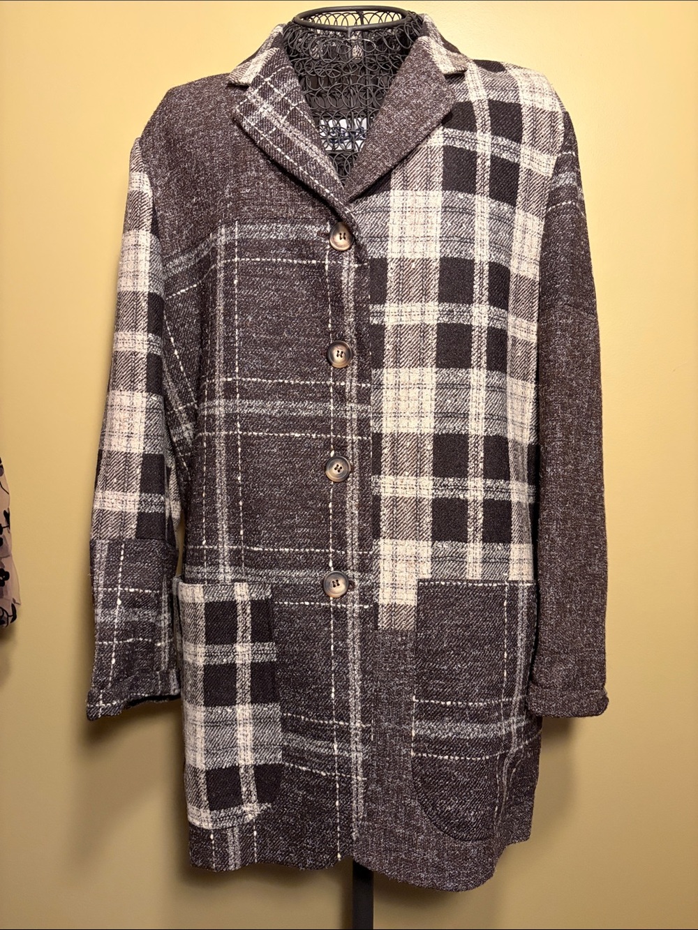 Vintage Italian-made Wool Blend Plaid Blazer